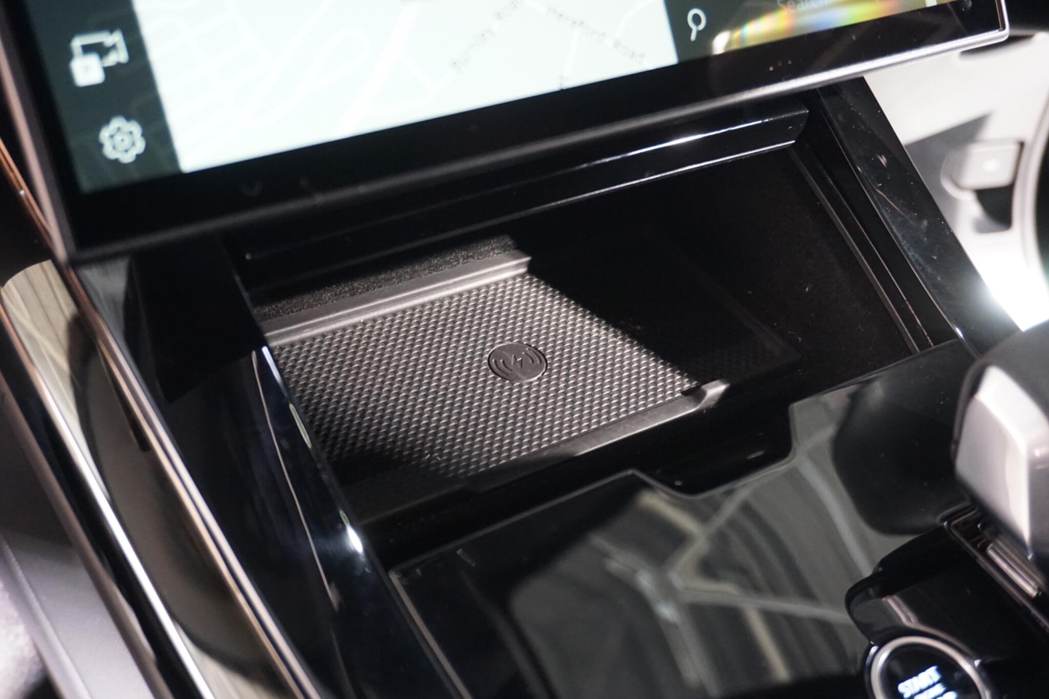 Land Rover Range Rover Sport 3.0 D300 MHEV Dynamic SE SUV 5dr Diesel Auto 4WD Euro 6 (s/s) (300 ps)